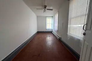 318 S 11th St, Reading, PA 19602 - Photo 9