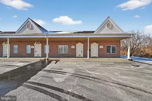 1829 New Holland Rd, Reading, PA 19607 - Photo 1