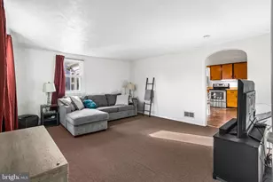 2114 Farmington Ave, Boyertown, PA 19512 - Photo 3