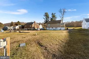 2114 Farmington Ave, Boyertown, PA 19512 - Photo 21