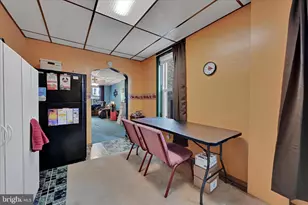 335 Hollenbach St, Reading, PA 19601 - Photo 9