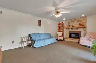 13 Timothy Dr, Mertztown, PA 19539 - Photo 5