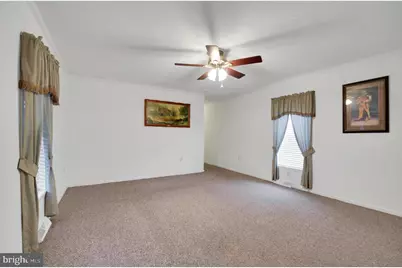 1025 Yarrow Avenue, Reading, PA 19605 - Photo 9