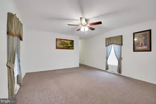 1025 Yarrow Ave, Reading, PA 19605 - Photo 9