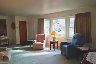 602 Carsonia Ave, Reading, PA 19606 - Photo 7