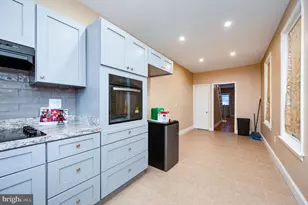 1240 Spring St, Reading, PA 19604 - Photo 15