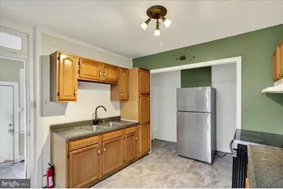 645 Lancaster Avenue, Reading, PA 19611 - Photo 19