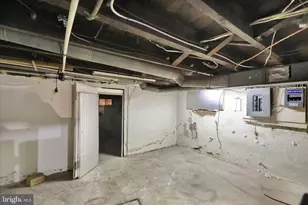 645 Lancaster Ave, Reading, PA 19611 - Photo 35