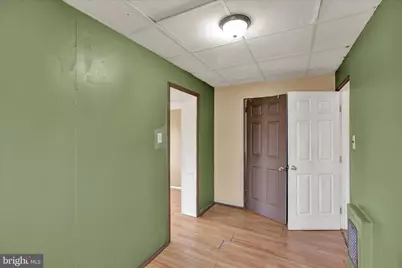 645 Lancaster Avenue, Reading, PA 19611 - Photo 25