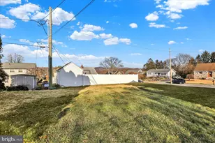 933 Philadelphia Ave, Reading, PA 19607 - Photo 29