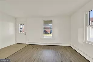 23 N Front St, Womelsdorf, PA 19567 - Photo 17