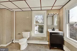 23 N Front St, Womelsdorf, PA 19567 - Photo 37