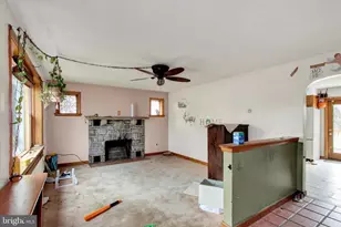 11 Monroe St, Reading, PA 19605 - Photo 5