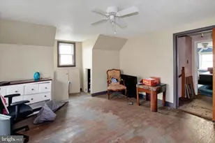 11 Monroe St, Reading, PA 19605 - Photo 17