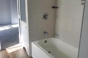 204 S 11th St, Reading, PA 19602 - Photo 13