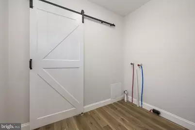 935 Muhlenberg Street, Reading, PA 19602 - Photo 9