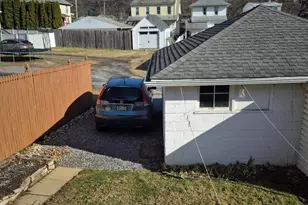 3329 Montclare St, Reading, PA 19605 - Photo 25