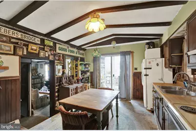 38 W Penn Street, Lenhartsville, PA 19534 - Photo 9