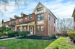 315 Sunset Rd, Reading, PA 19611 - Photo 1