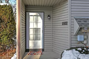 52 Holly Dr, Reading, PA 19606 - Photo 3