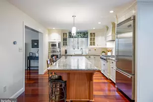 140 Meadow View Dr, Reading, PA 19605 - Photo 7