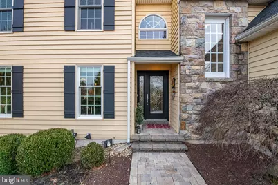 140 Meadow View Drive, Reading, PA 19605 - Photo 3