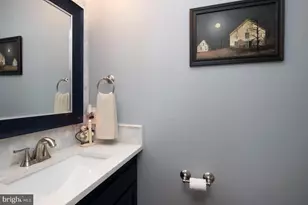 140 Meadow View Dr, Reading, PA 19605 - Photo 17