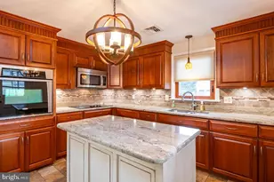 732 Georgia Ave, Reading, PA 19605 - Photo 7