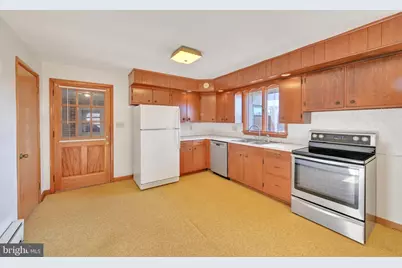 3137 E Galen Hall Road, Reinholds, PA 17569 - Photo 7