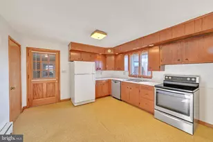 3137 E Galen Hall Rd, Reinholds, PA 17569 - Photo 7