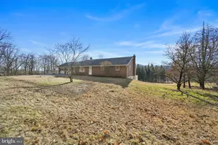 3137 E Galen Hall Rd, Reinholds, PA 17569 - Photo 3