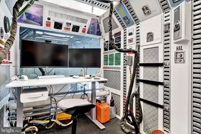 215 S 5th Avenue, Reading, PA 19611 - Photo 17