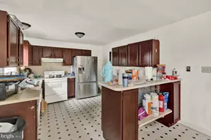 1538 Luzerne St, Reading, PA 19601 - Photo 9