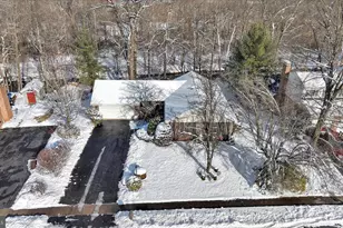 318 Fairview Rd, Reading, PA 19606 - Photo 3