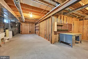 318 Fairview Rd, Reading, PA 19606 - Photo 35