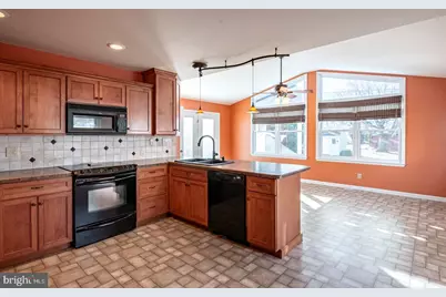 3726 Patton Street, Reading, PA 19606 - Photo 7