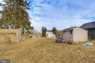 244 E High St, Womelsdorf, PA 19567 - Photo 35