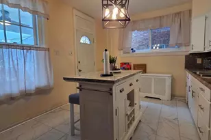 2408 Kutztown Rd, Reading, PA 19605 - Photo 11