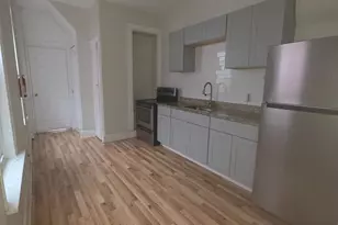 202 S 6th St, Reading, PA 19602 - Photo 9