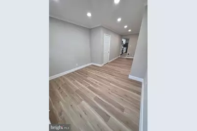 1034 Locust Street, Reading, PA 19604 - Photo 3