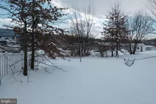 510 W Franklin St, Womelsdorf, PA 19567 - Photo 3