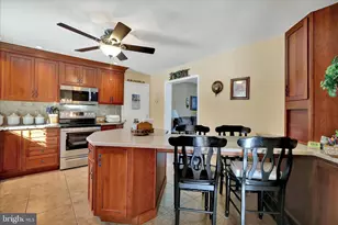 13 Davids Dr, Fleetwood, PA 19522 - Photo 9