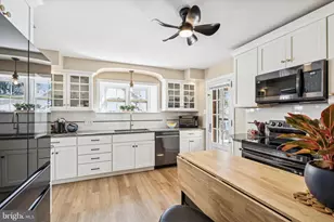 40 W 2nd St, Boyertown, PA 19512 - Photo 15