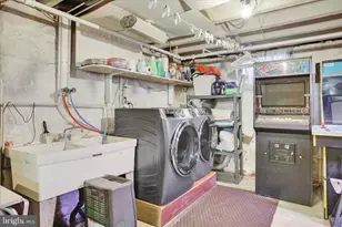 142 W Philadelphia Ave, Boyertown, PA 19512 - Photo 17