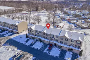 1014 Yarn Ct, Mohrsville, PA 19541 - Photo 3