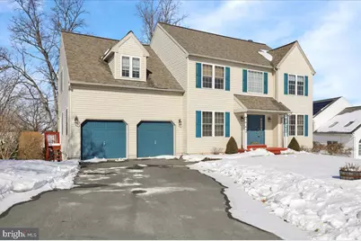 902 Bedford Avenue, Reading, PA 19607 - Photo 3