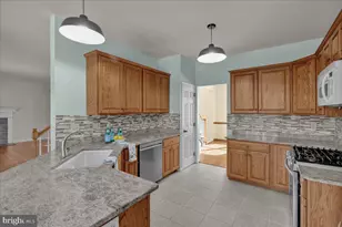 902 Bedford Ave, Reading, PA 19607 - Photo 13