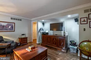 1979 Meadow Ln, Wyomissing, PA 19610 - Photo 9