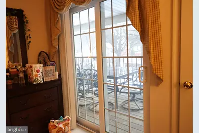 154 Valley Greene Cir, Wyomissing, PA 19610 - Photo 17