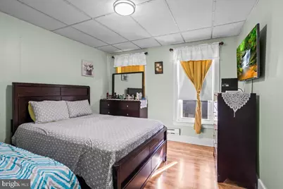 1109 Douglass St, Reading, PA 19604 - Photo 7